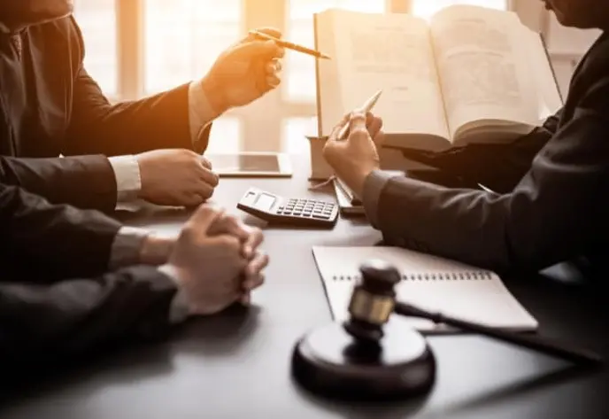 محامي شركات في الكويت